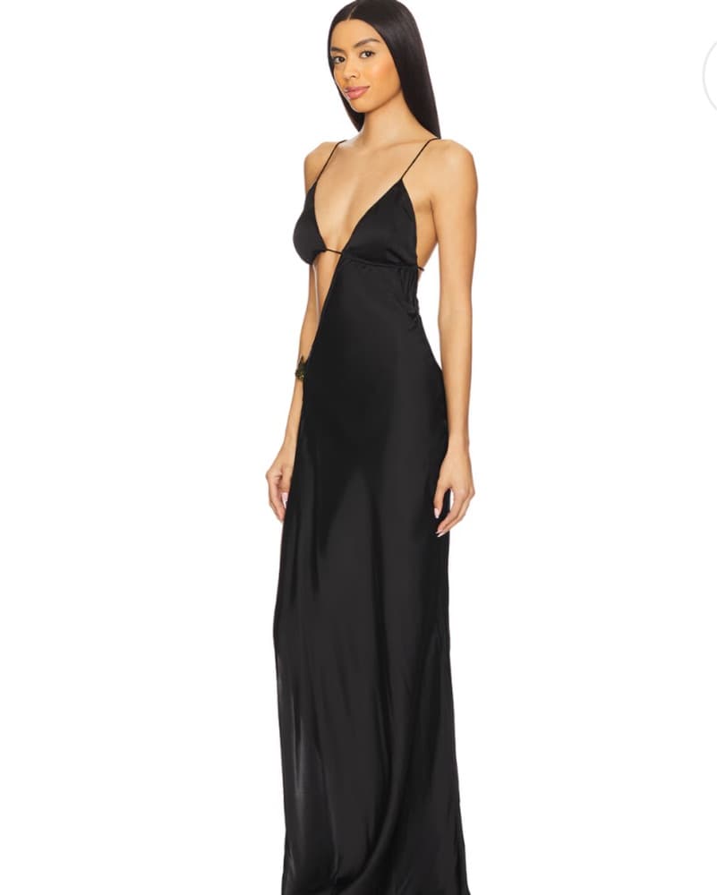 Alluring Black Backless Maxi Dress - Image 1