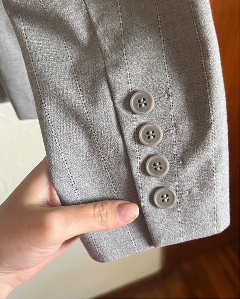 Chic Grey Pinstriped Blazer - Image 3