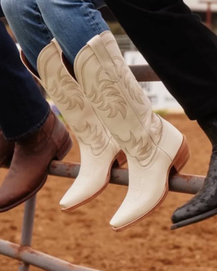 Tecova Boots  - Image 1