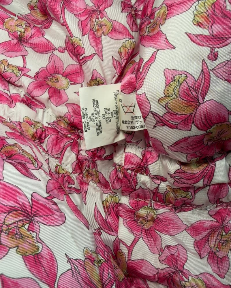 Luxurious Silk Puffer Jacket - Image 5