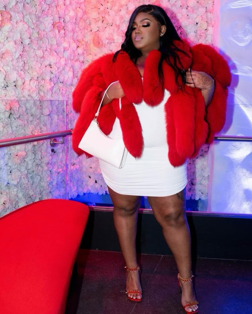 Fur Shawl  - Image 1