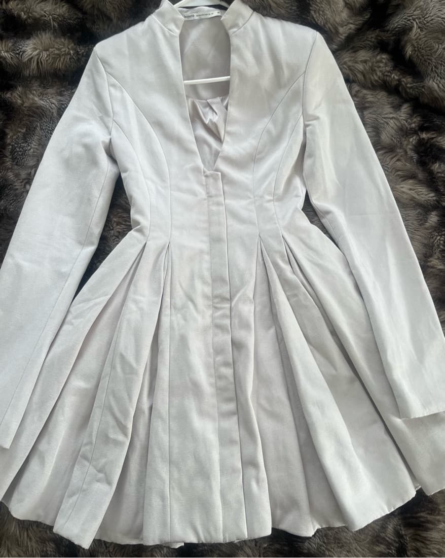 House of CB Heiress Plunge Dress - Image 3
