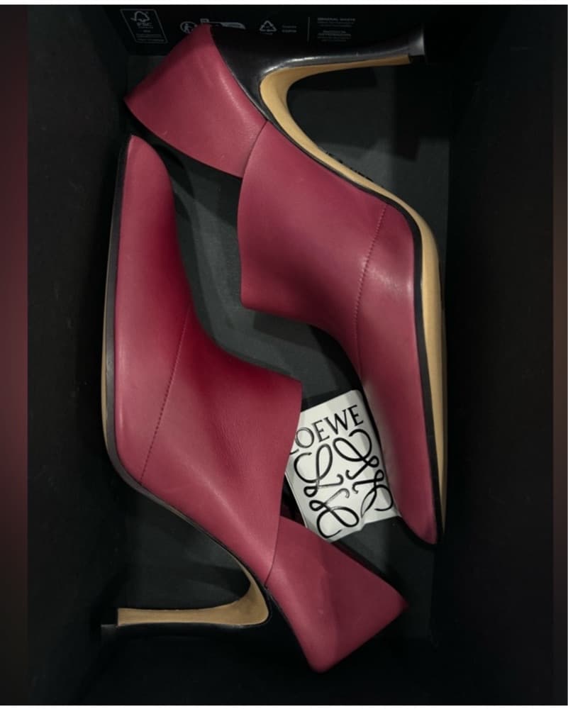 LOEWE— Comic Leather Pumps  - Image 4