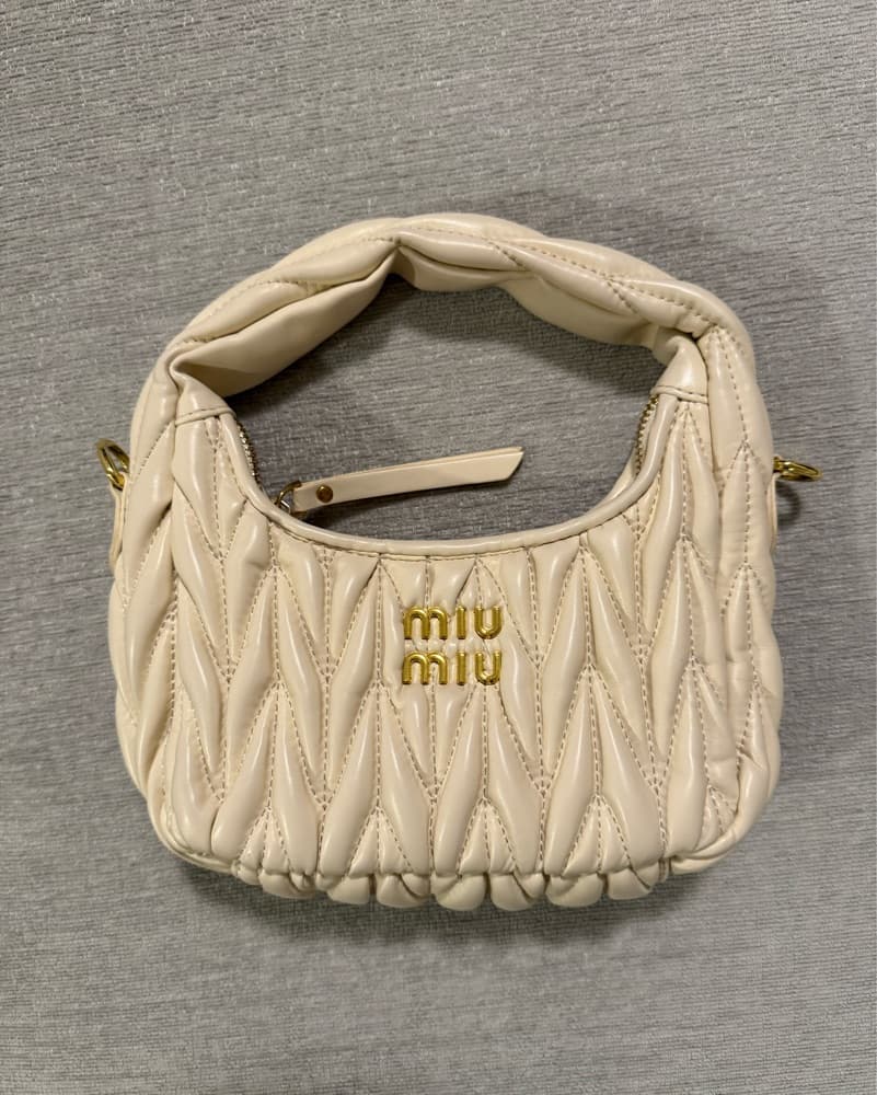Quilted Beige Bag - Image 2