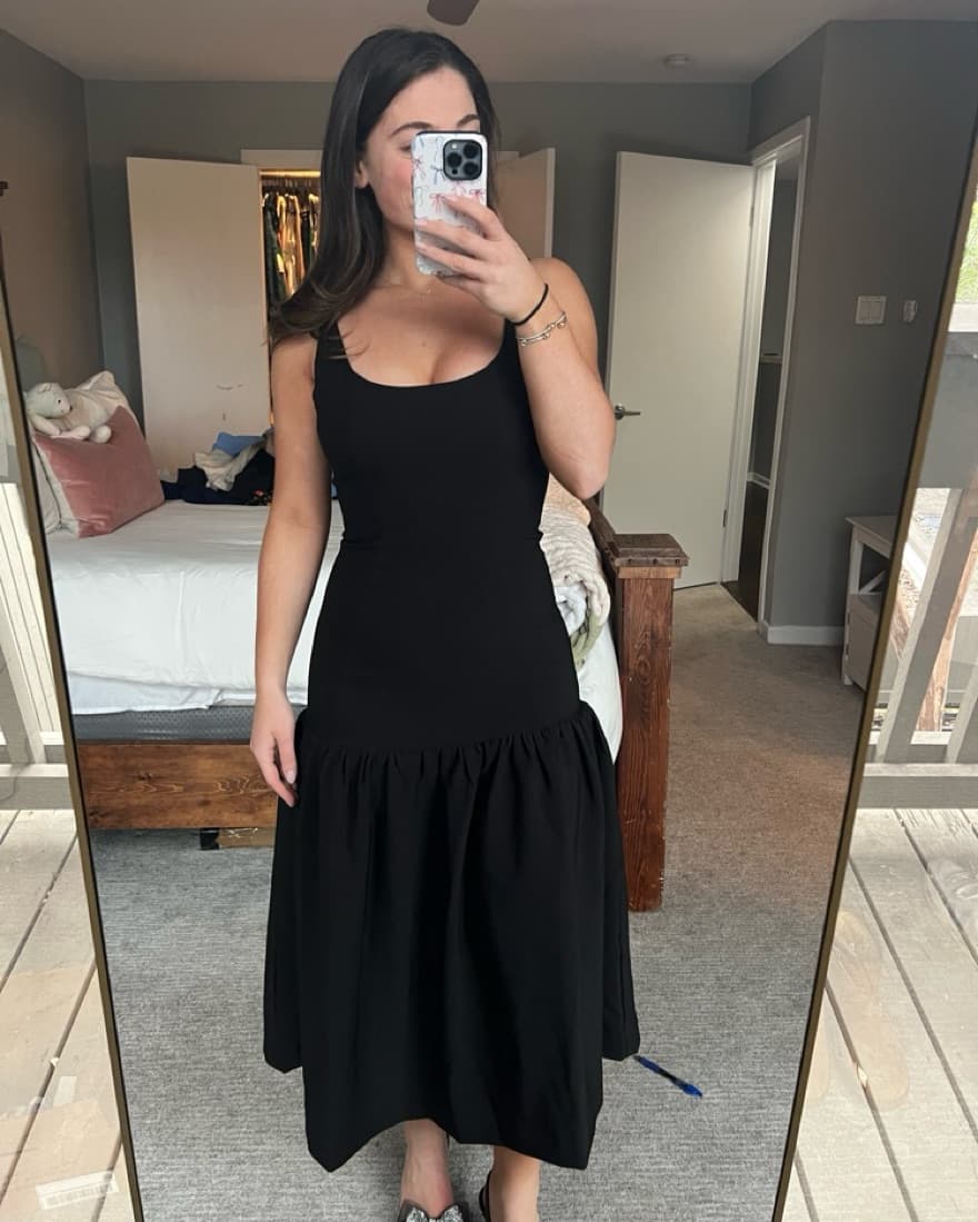 Elegant Black Midi Dress - Image 2