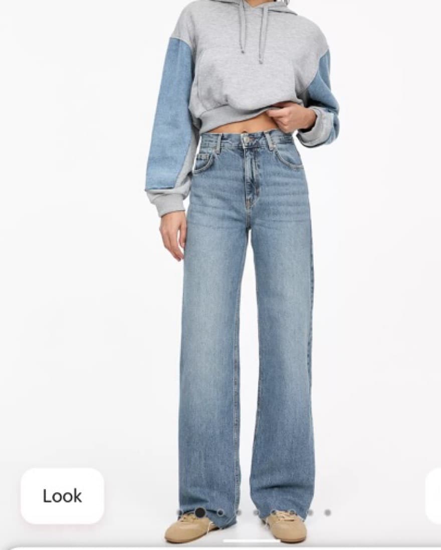 High-Waisted Relaxed-Fit Jeans - Image 2