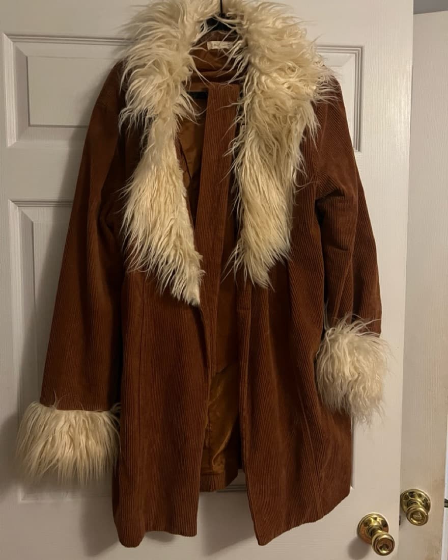 Altar’s State Fur Trim Coat - Image 1