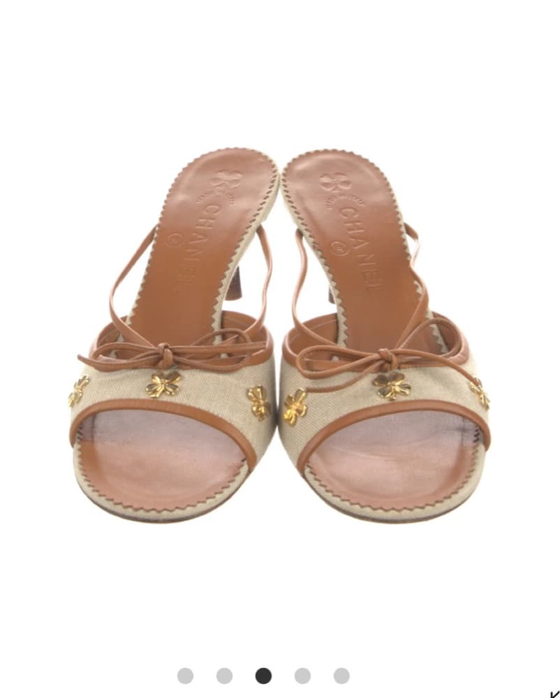 Chanel Shamrock Vintage 2002 Slides - Image 1