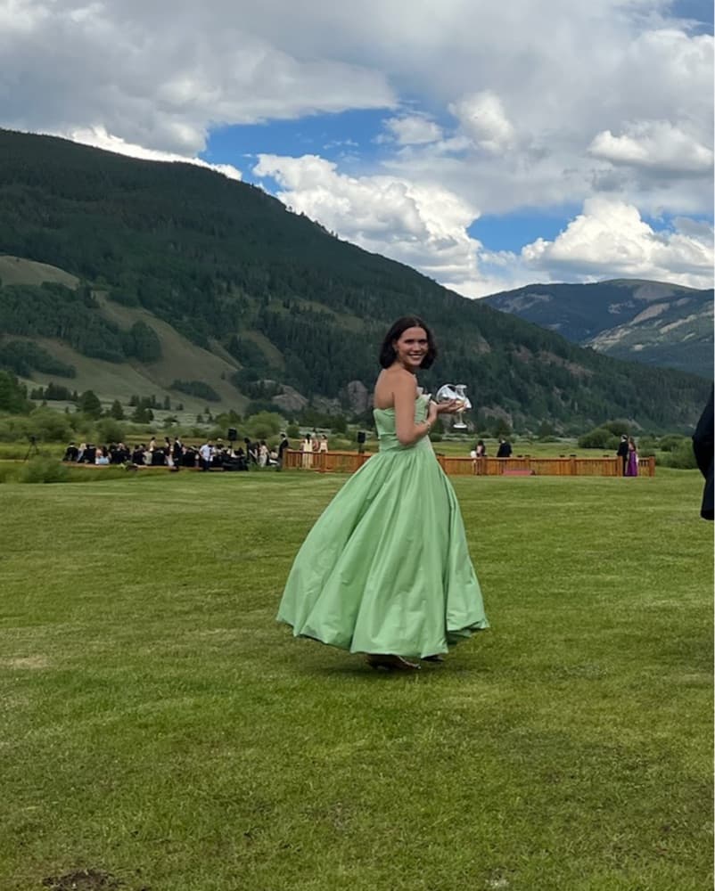 Elegant Mint Green Gown - Image 3