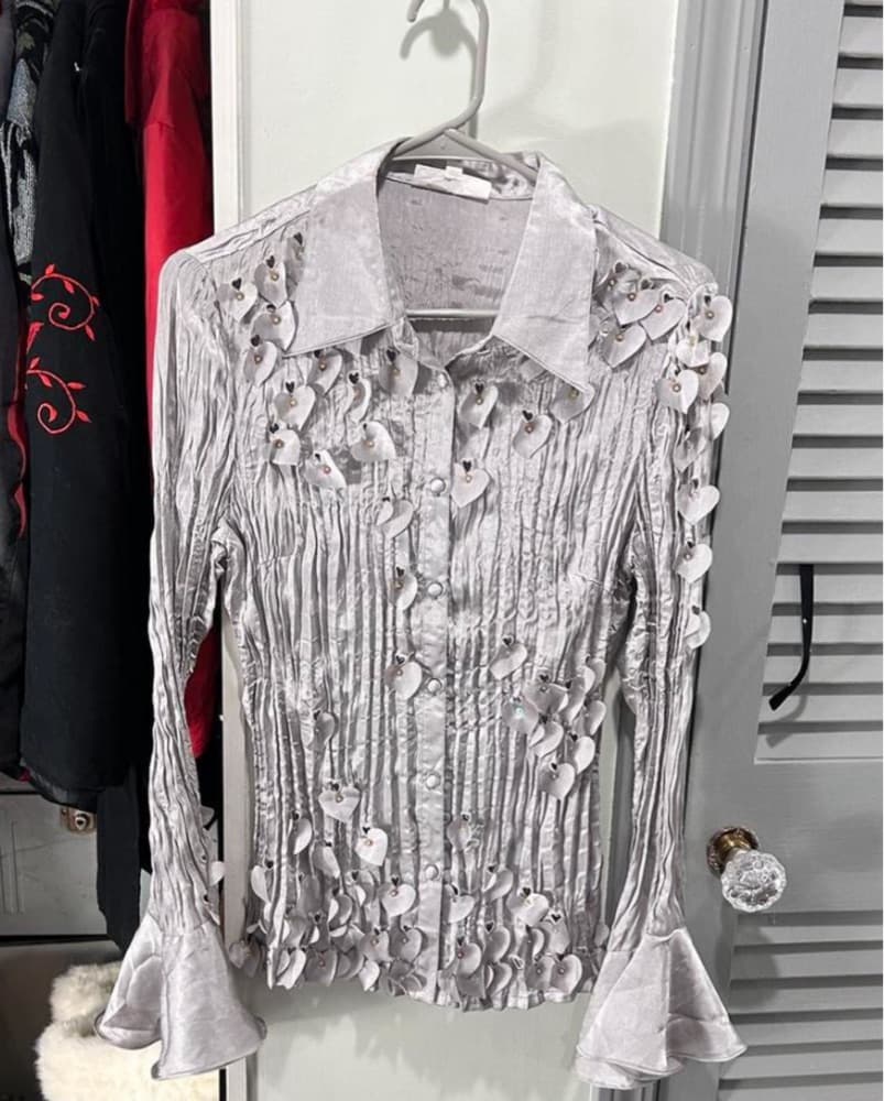 Elegant Ruched Floral Blouse - Image 1