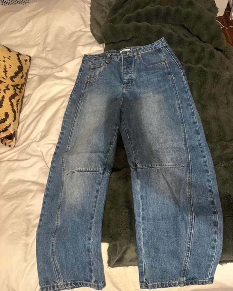 PARKE BARREL LEG JEANS  - Image 1