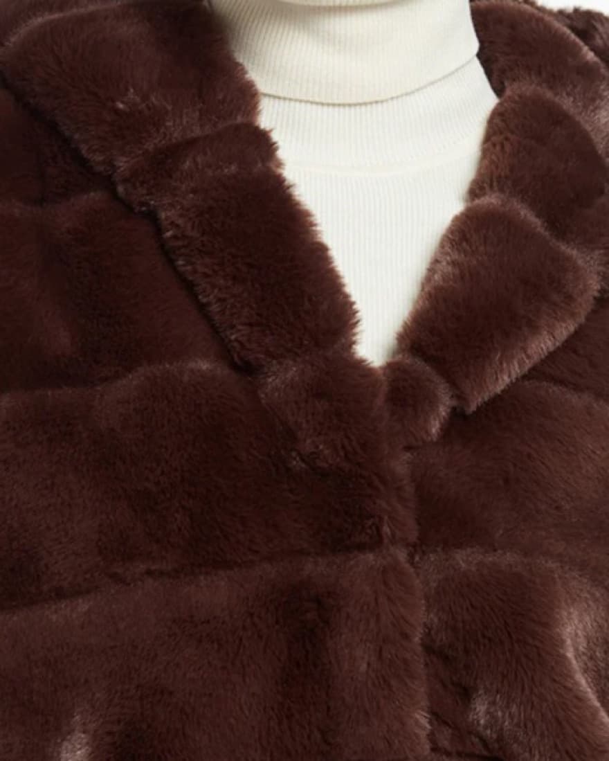 Apparis faux fur coat in Espresso - Image 6