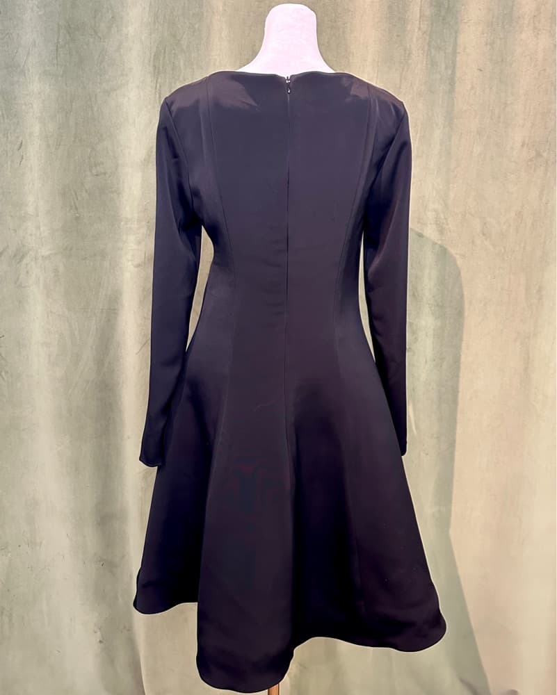 Chic Black Square Neck Long Sleeve Dress - Image 2