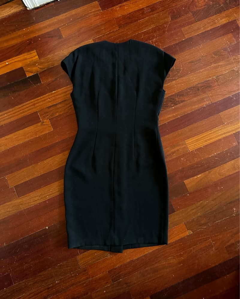 Chic Black Dress with Heart Buttons - Image 4