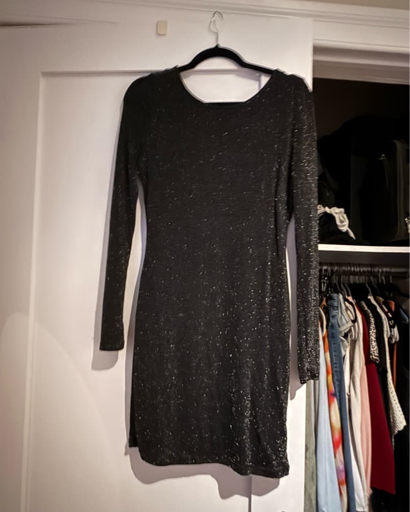 Backless Bodycon Dress - Image 3
