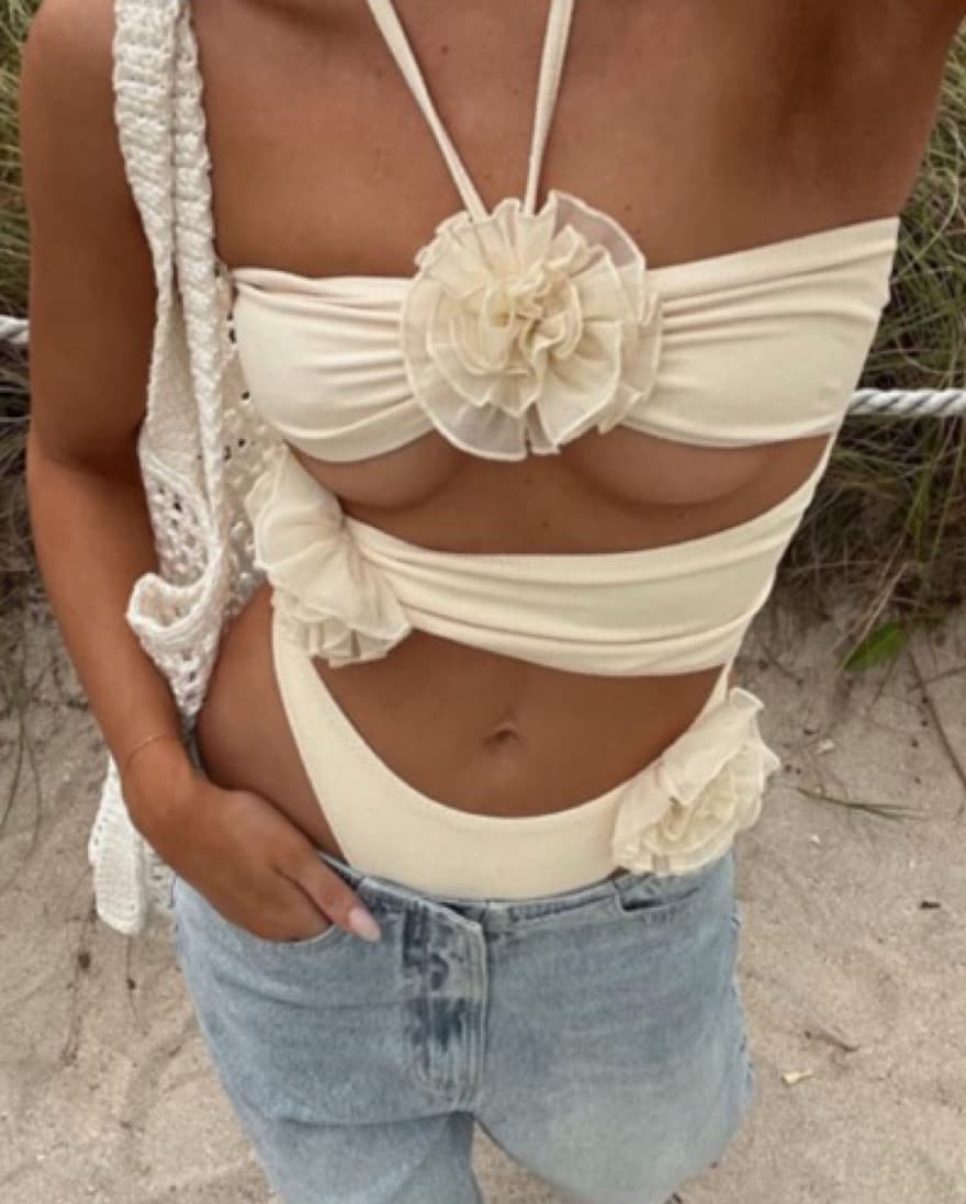 SAME Rose Cutout One Piece   - Image 3