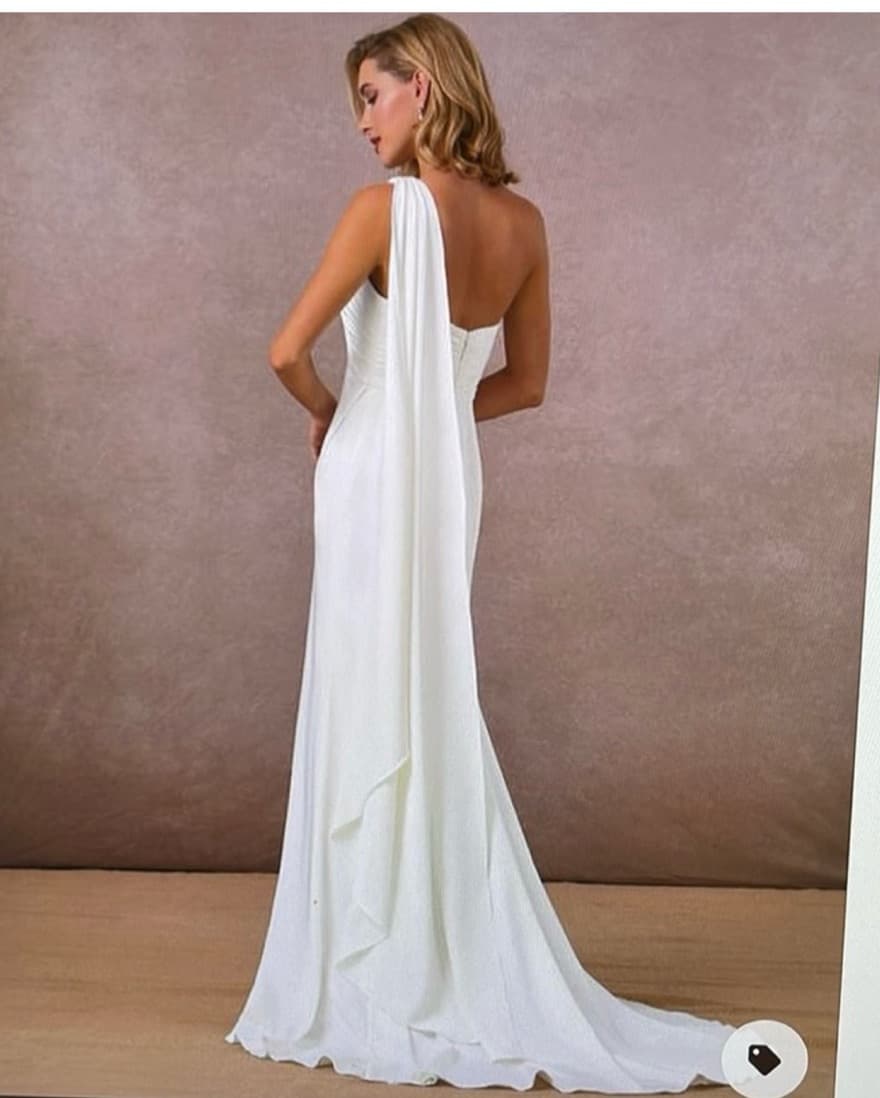 Azazie Bridal White Dress Size 6 - Image 2