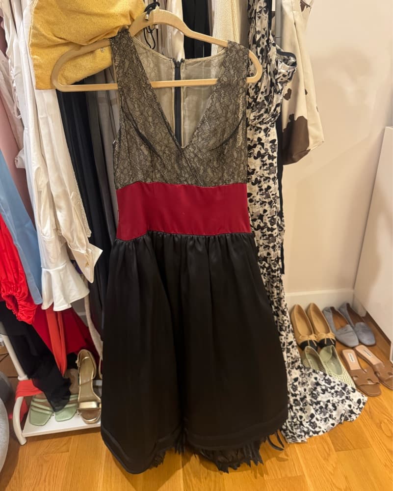 Carolina herrera Winter Dress - Image 5