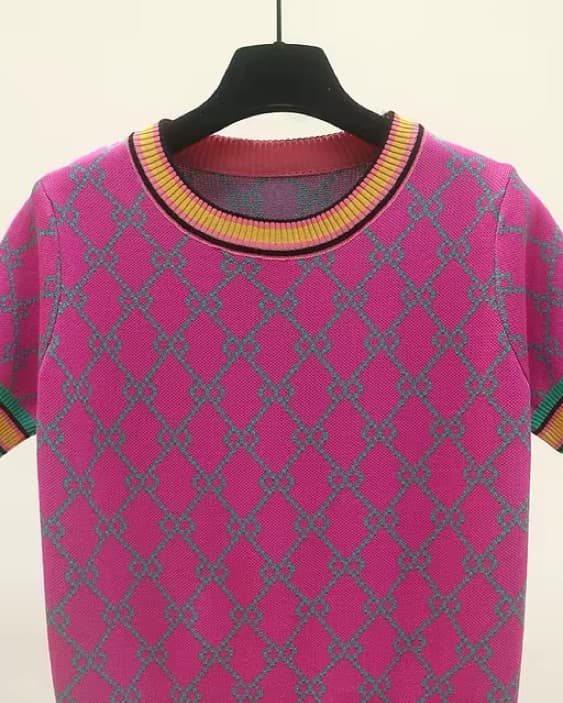 Vibrant Chic Knit “G” Print Sweater - Image 2