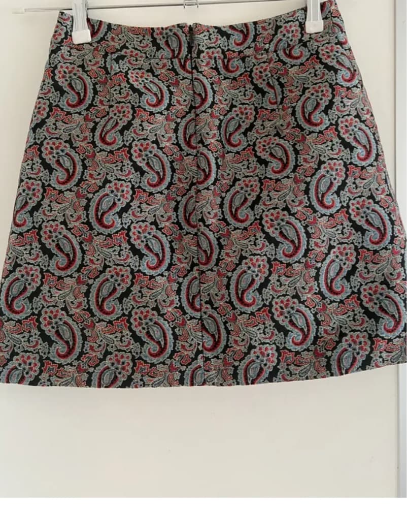 Alexa Chung Mini Skirt - Image 3