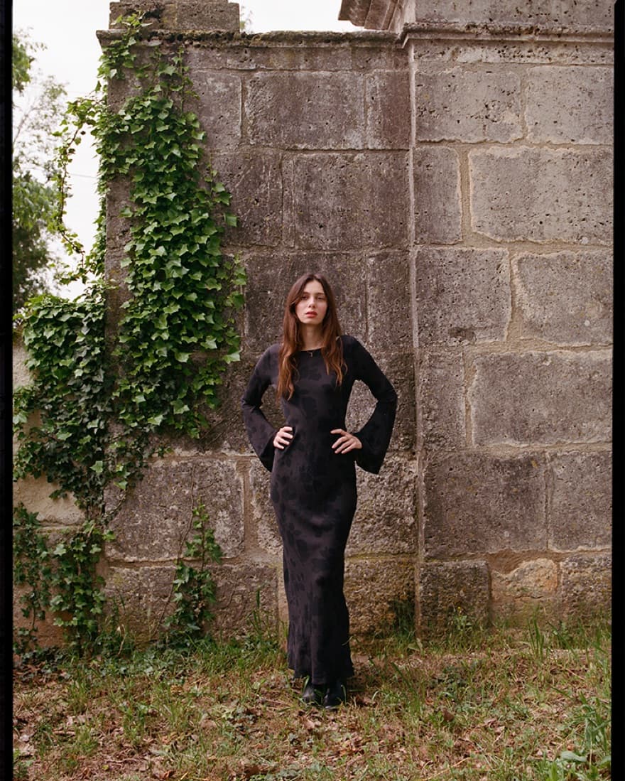 The Gia Midnight Rose - Image 6
