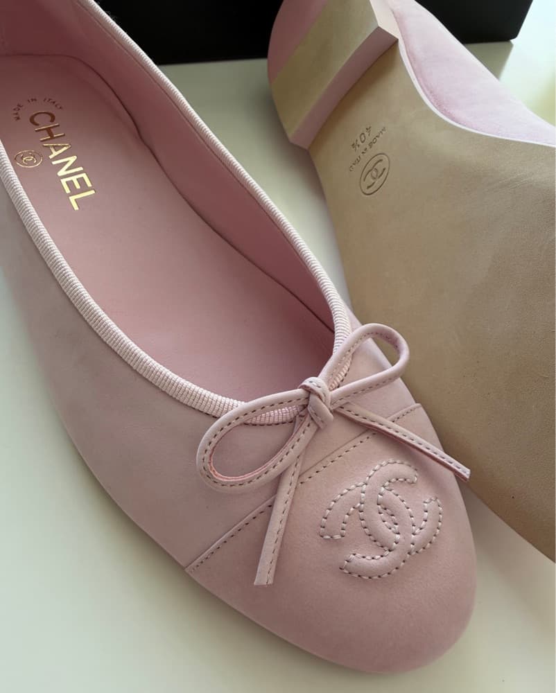Chanel Pink Leather Flats - Image 4