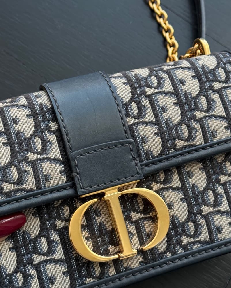 Stylish Dior Inspired Handbag - Image 2