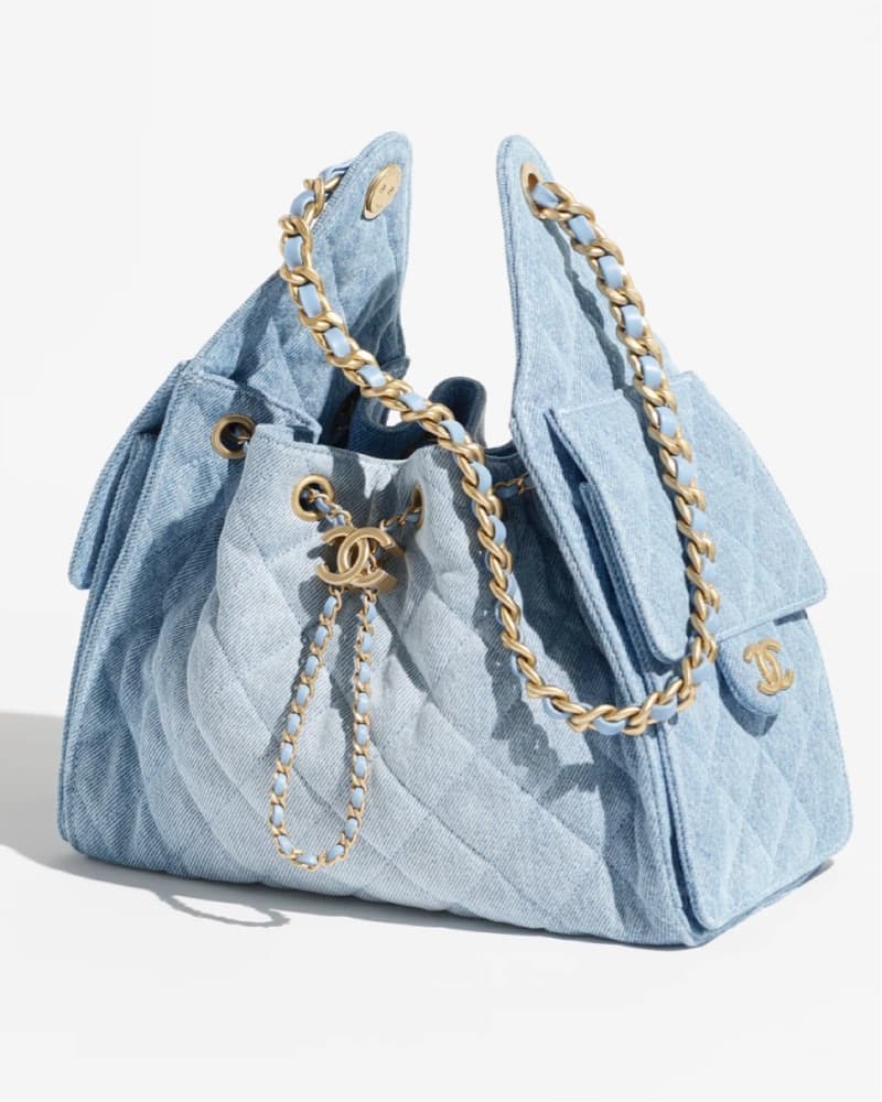 入手困難★ CHANEL シャネル デニム P55911V42309 サイズ40 Chanel 25 Washed Denim Handbag by Chanel | Pickle