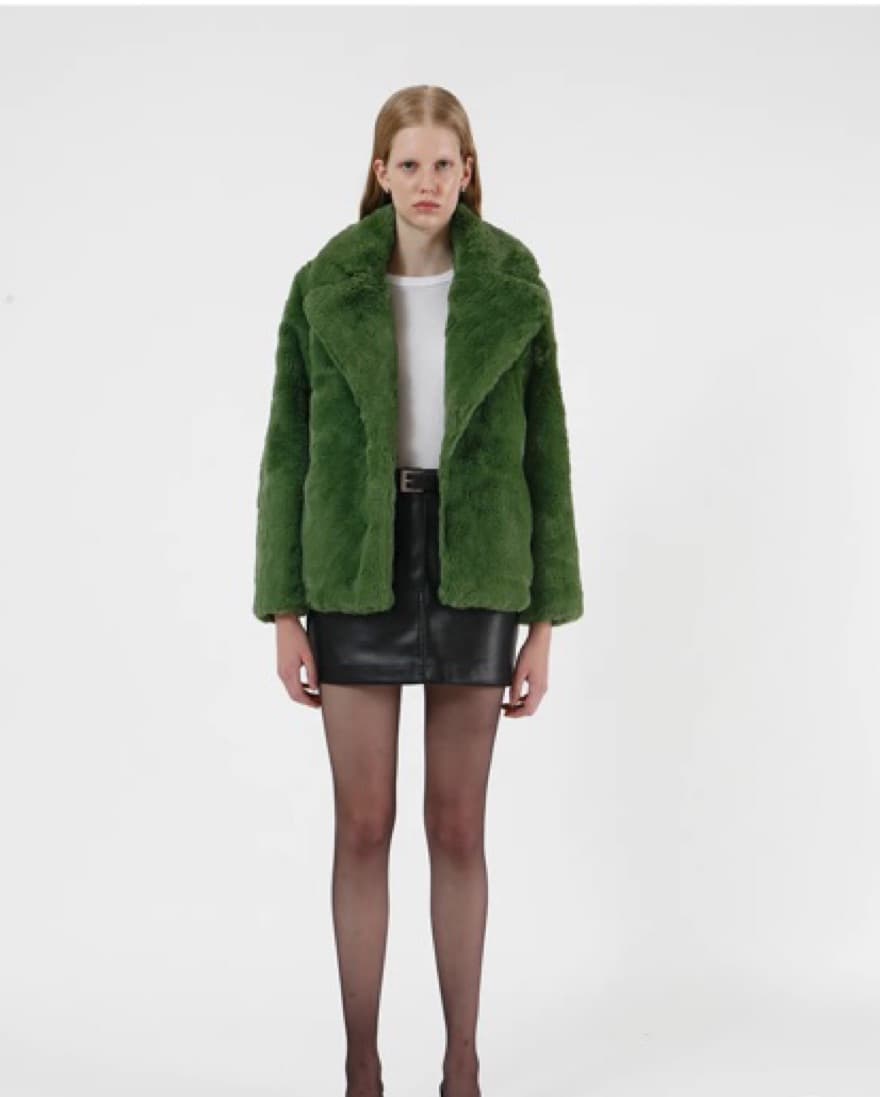 Apparis Cropped Fur Coat - Image 3