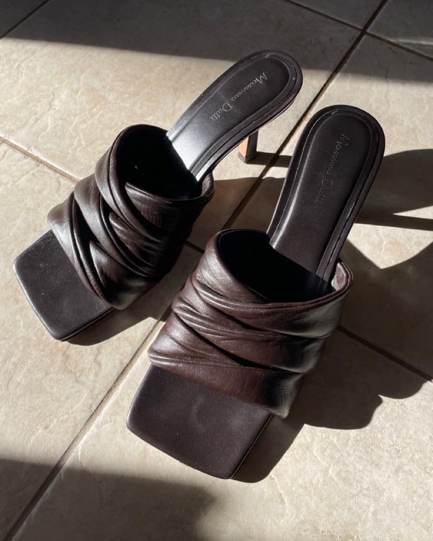 MASSIMO DUTTI LEATHER MULES - Image 2