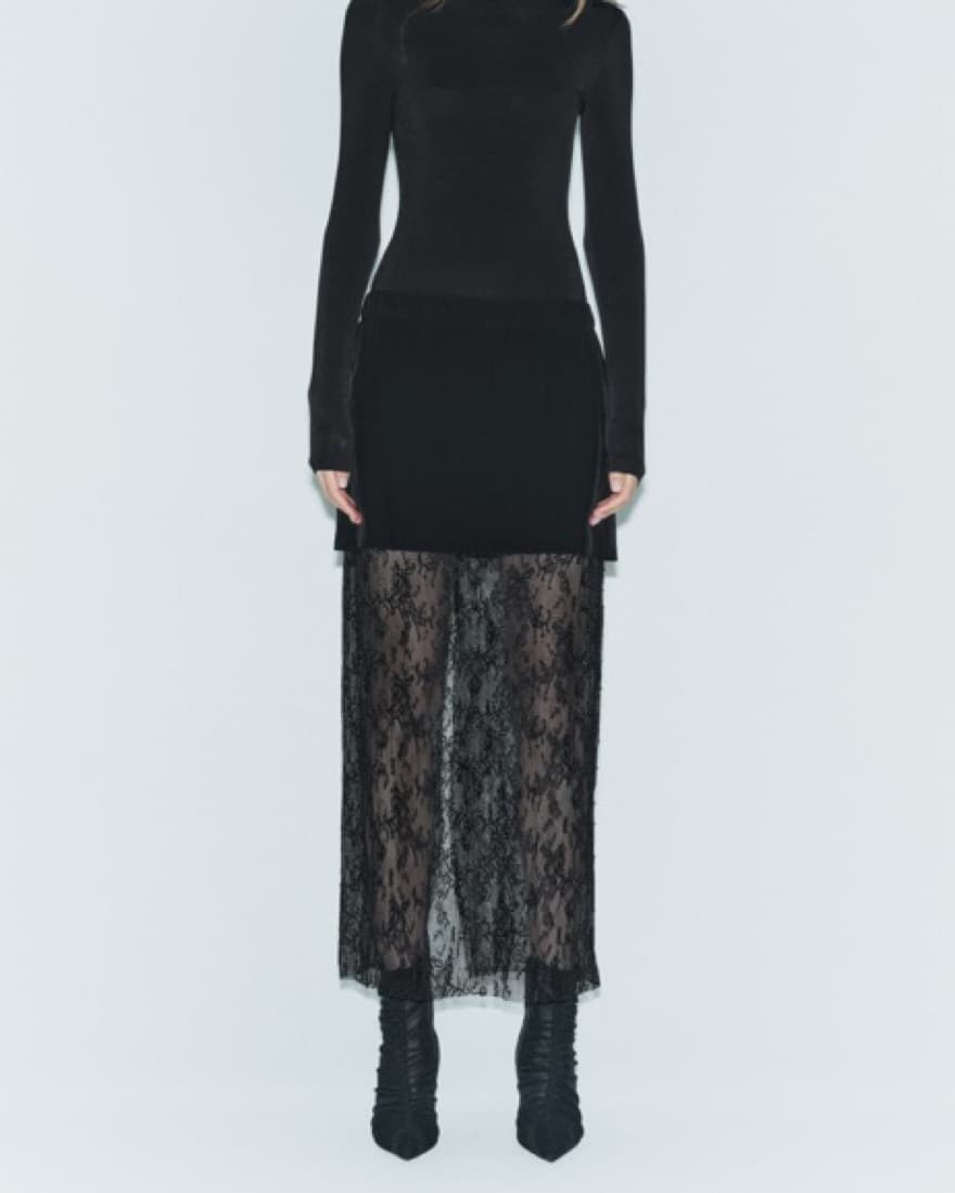black long lace skirt  - Image 1