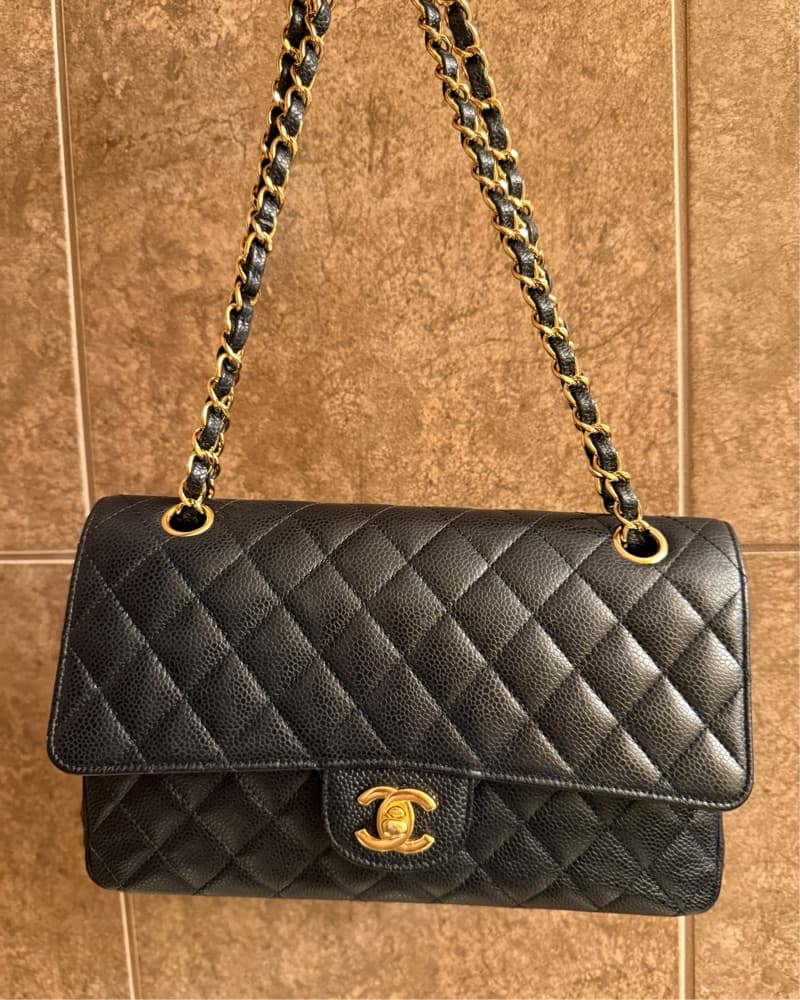 Chanel medium classic flap - Image 1