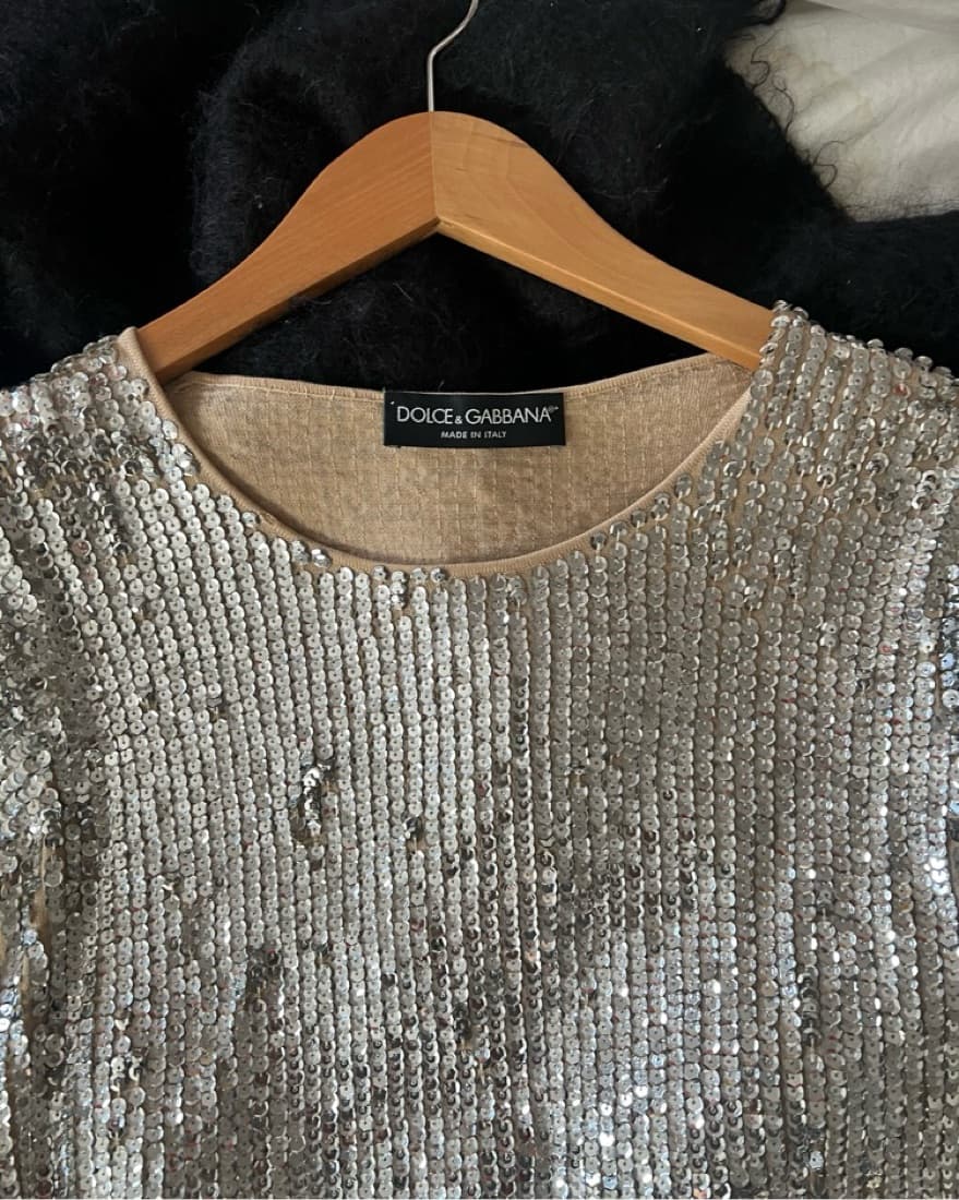 DOLCE GABBANA VINTAGE SEQUIN TSHIRT - Image 2
