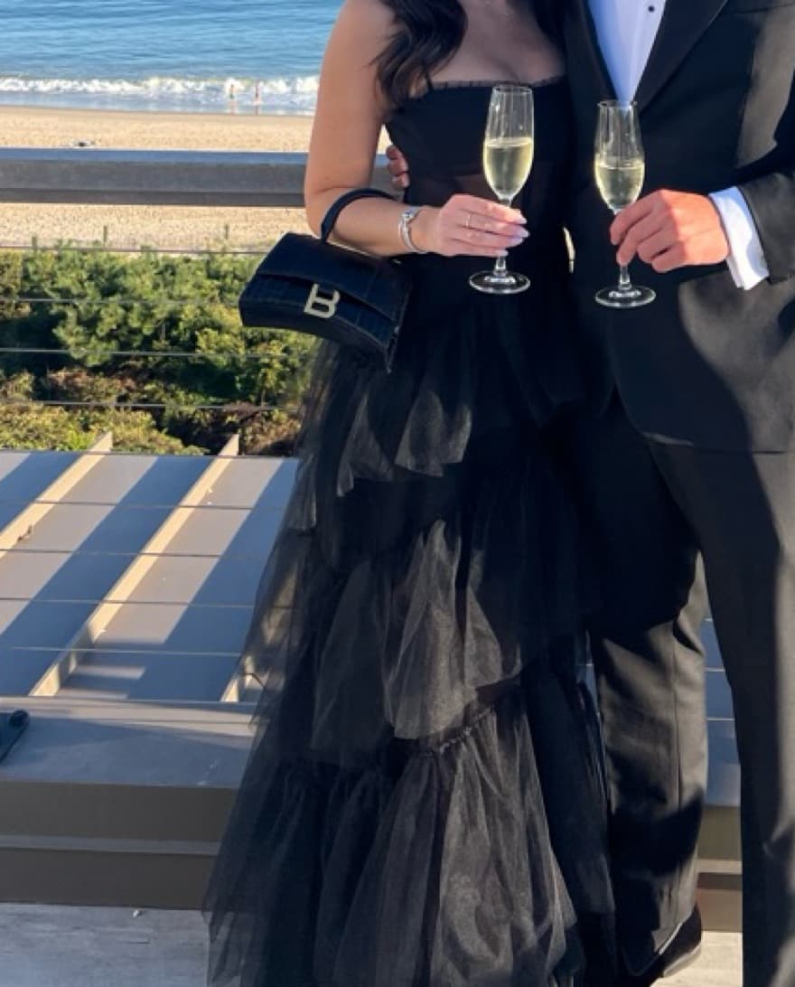 Elegant Black Tulle Gown - Image 1