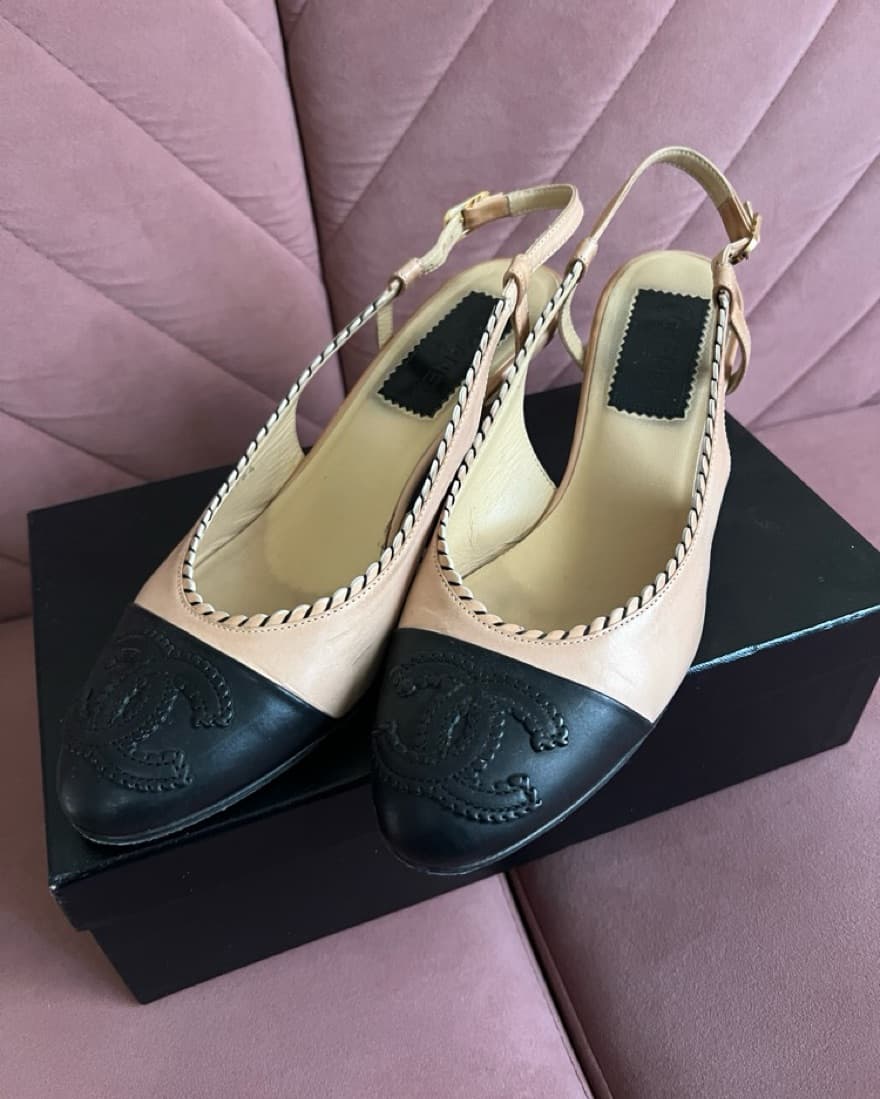 Chanel Size 8 heels  - Image 1
