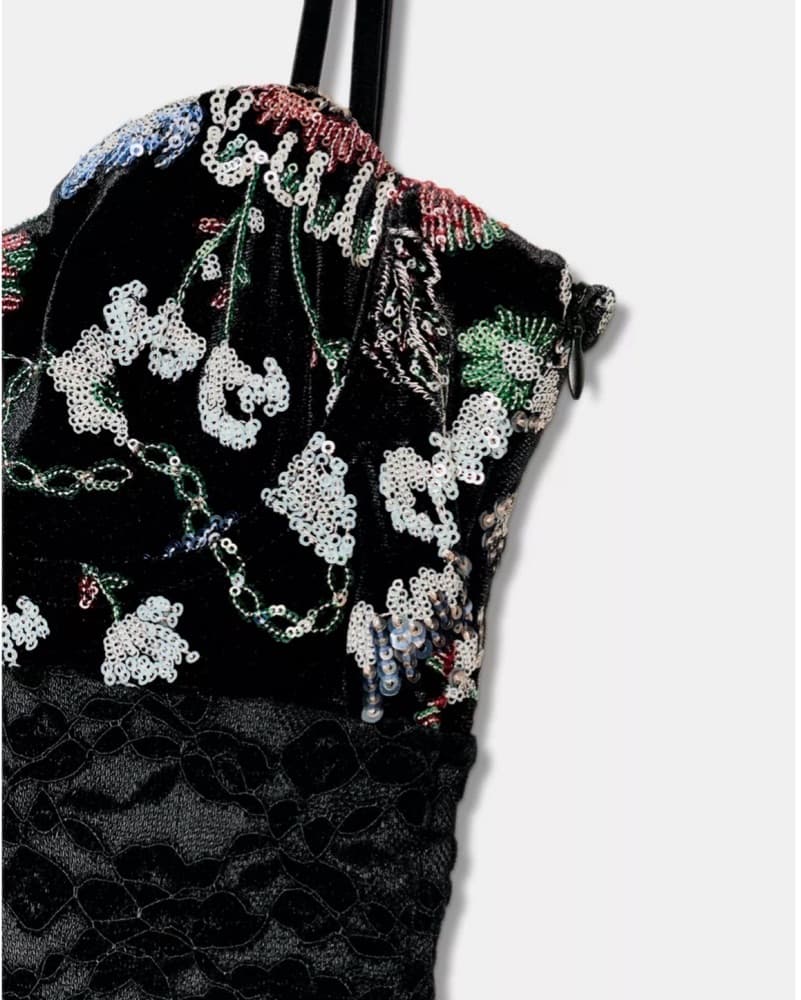 Zara Embroidered Lace Dress - Image 3