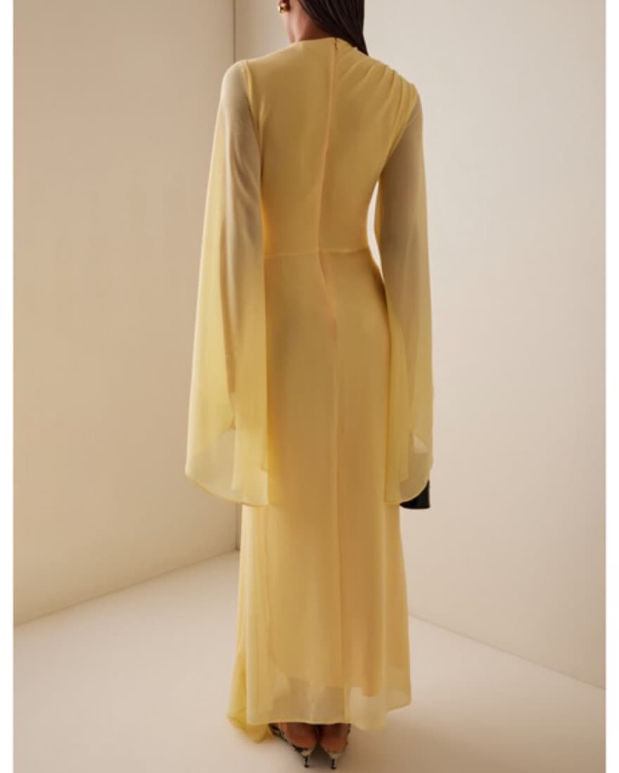 De La Vali Gown  - Image 3