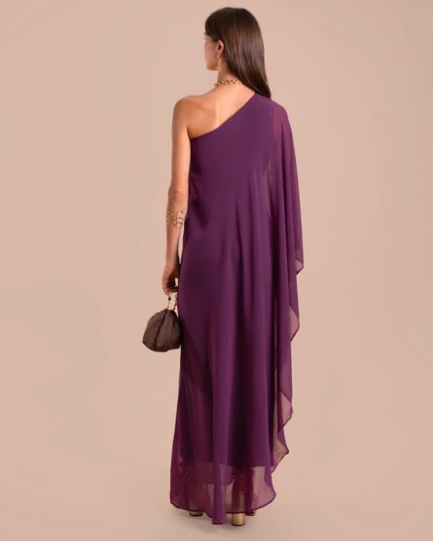 Elegant Purple One-Shoulder Gown - Image 5