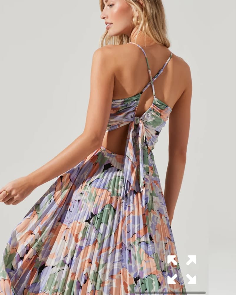 ASTR Blythe Pleated Dress  - Image 6