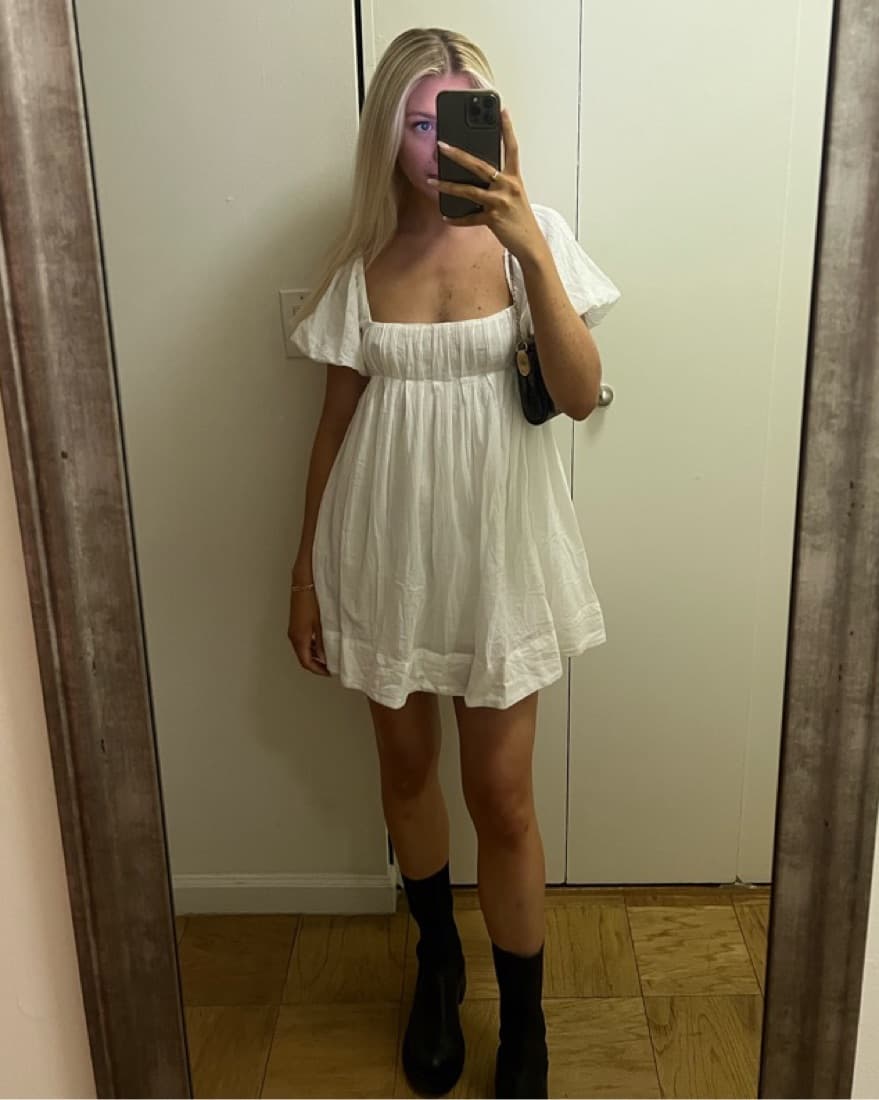 Marina Mini White Flowy Dress - Image 3