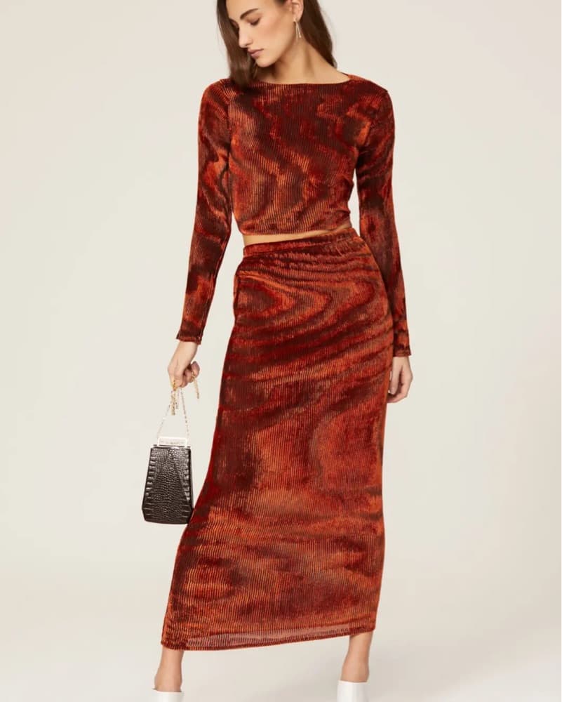 Shimmering Velvet Crop Top and Skirt Set - Image 3