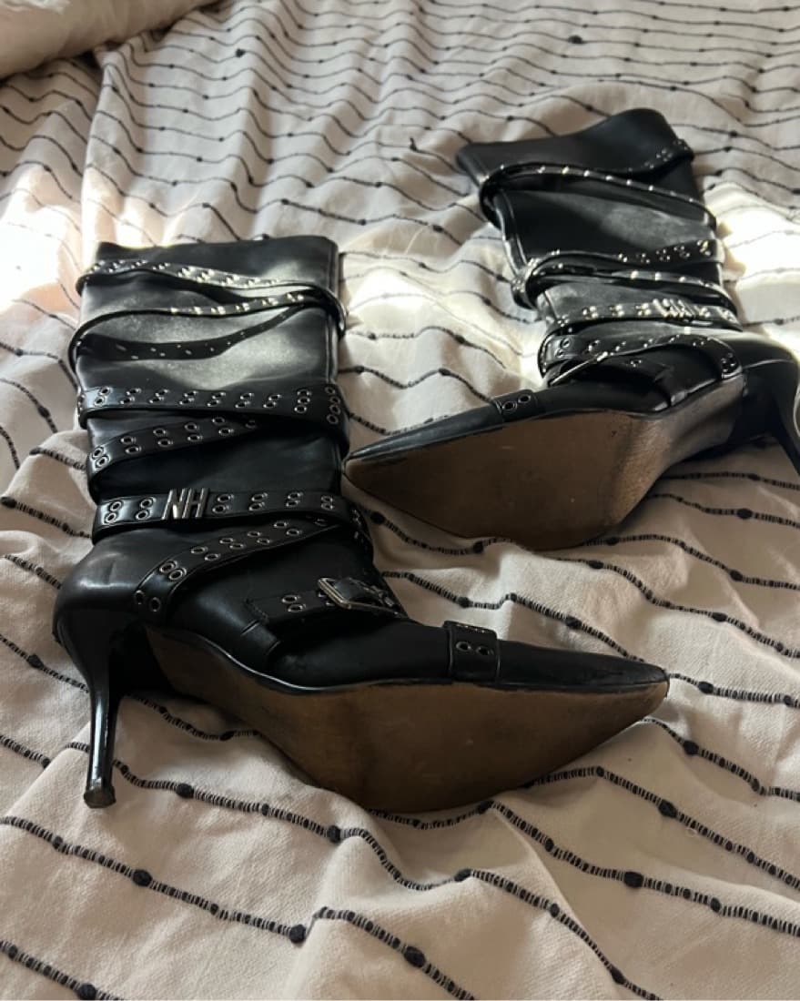 Nii HAi Black Heeled Boots - Image 2