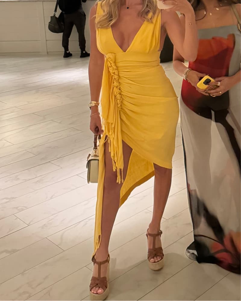 Extremely Flattering Yellow Dress - Image 3