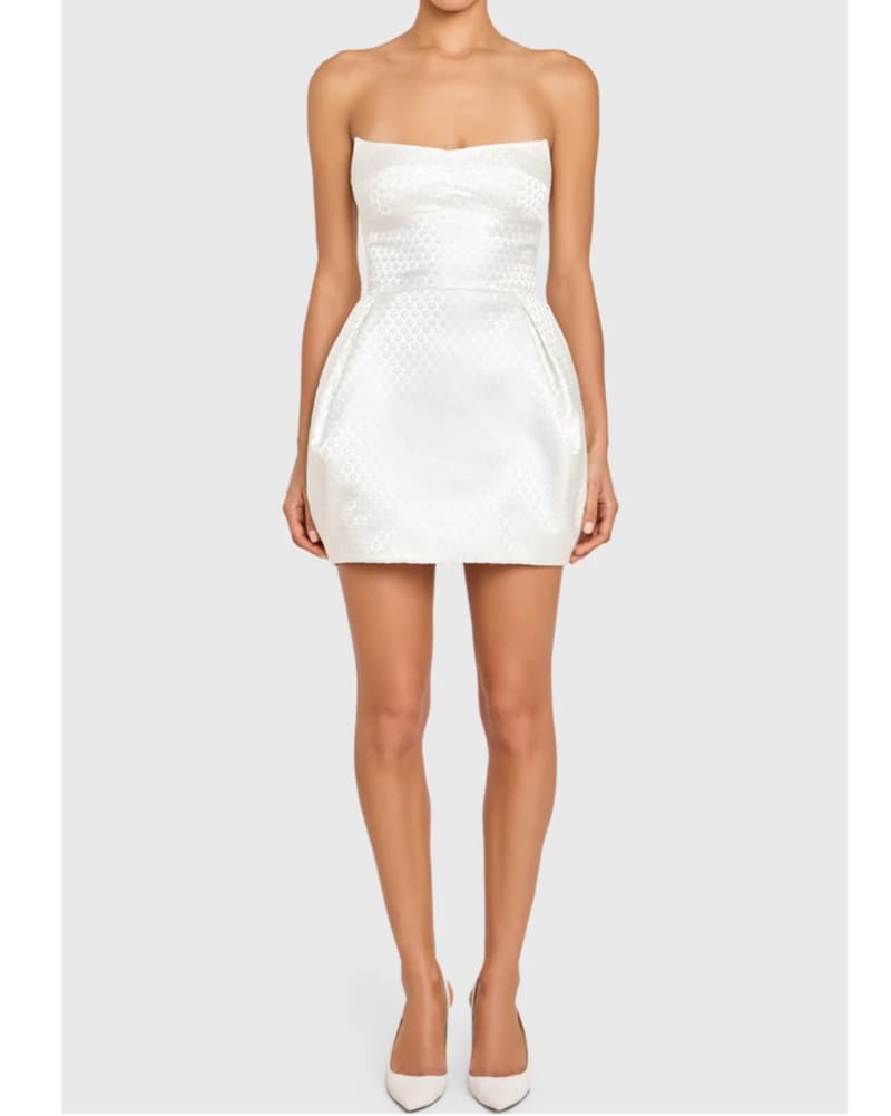 Elegant White Strapless Mini Bridal - Image 3