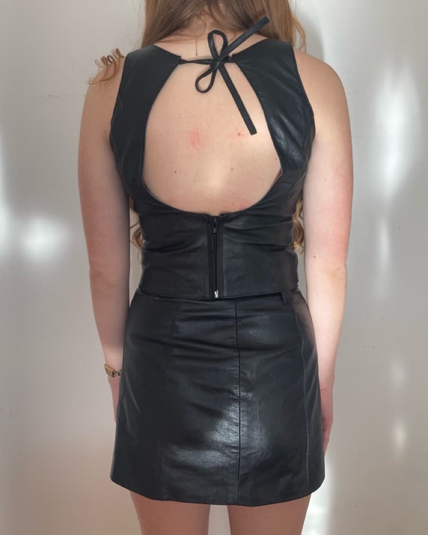 Wilson’s Leather - Leather Set  - Image 2