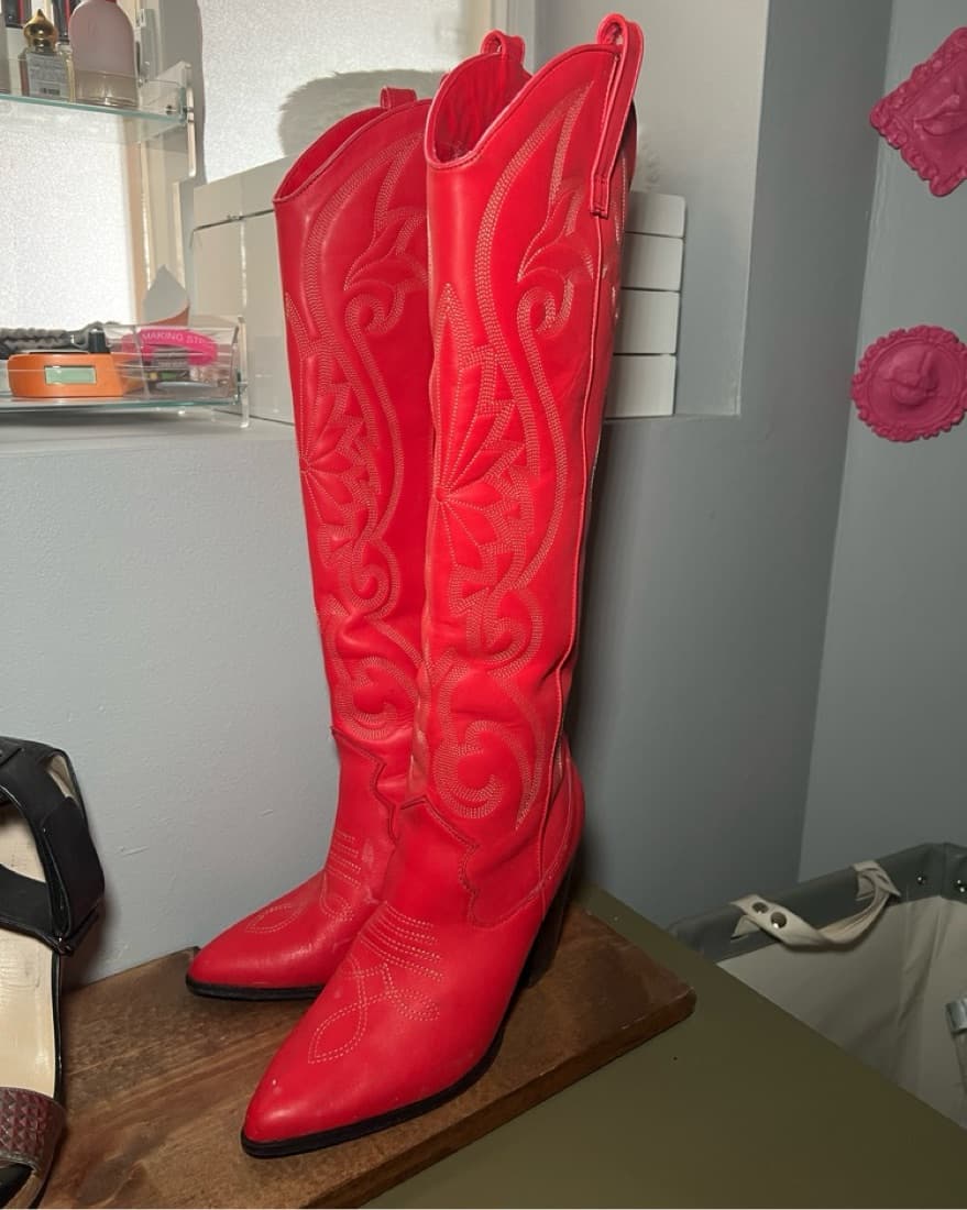 Stunning Red Cowgirl Boots - Image 2