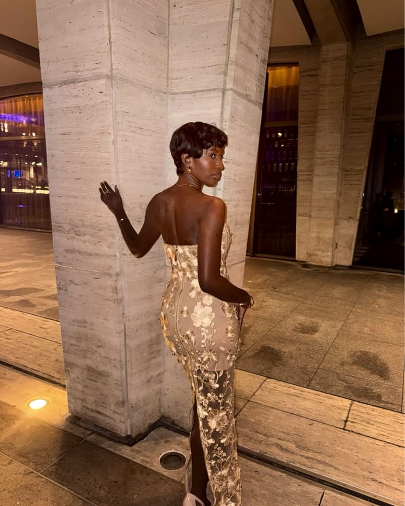 Elegant Floral Embroidered Gown - Image 3
