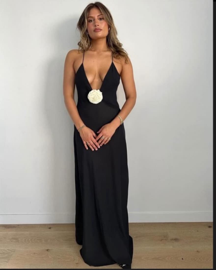 Helsa Black Dress w/ White Flower Plunge - Image 4