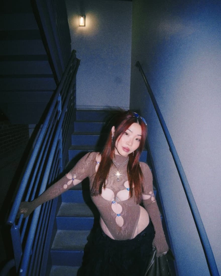 POSTER GIRL BODYSUIT - Image 2