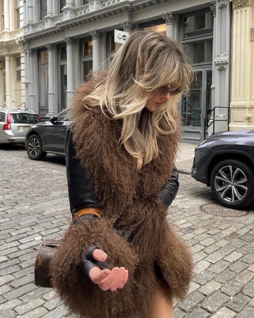 Dorothy Shearling Coat - Brown - Image 4